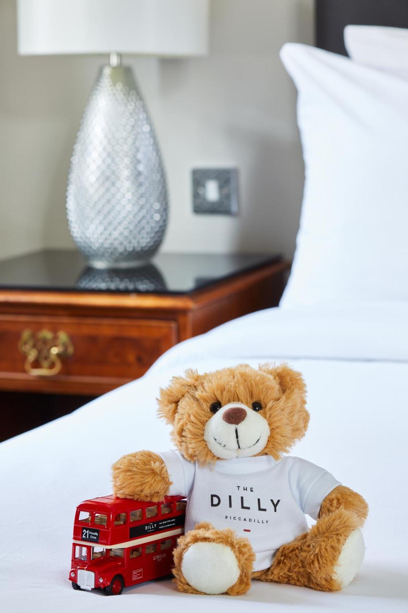 The Dilly Hotel Londen Buitenkant foto